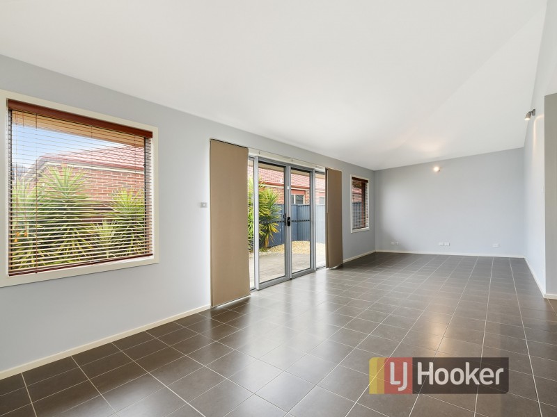 50 The Parkway, Pakenham VIC 3810