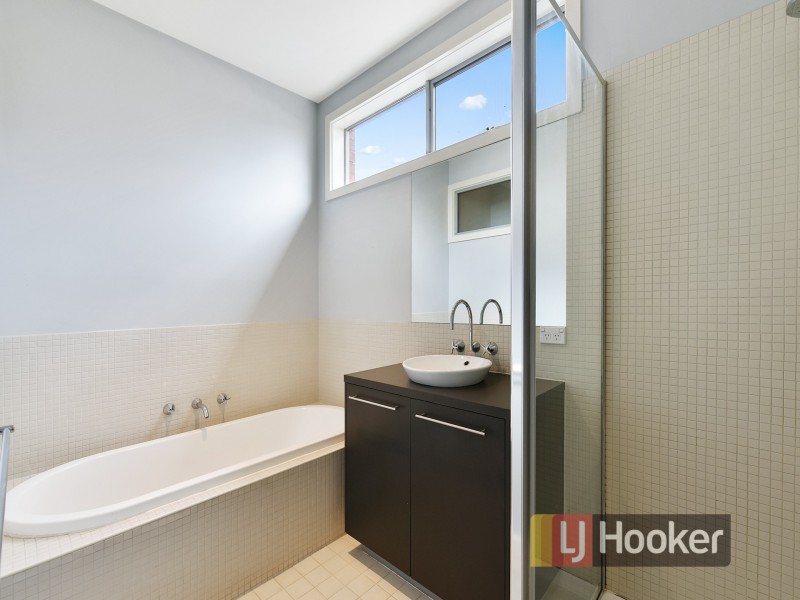 50 The Parkway, Pakenham VIC 3810