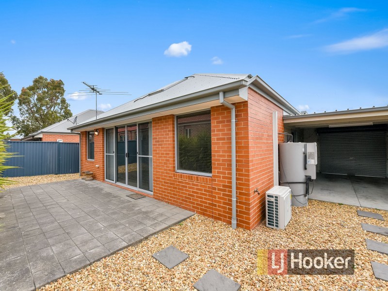 50 The Parkway, Pakenham VIC 3810