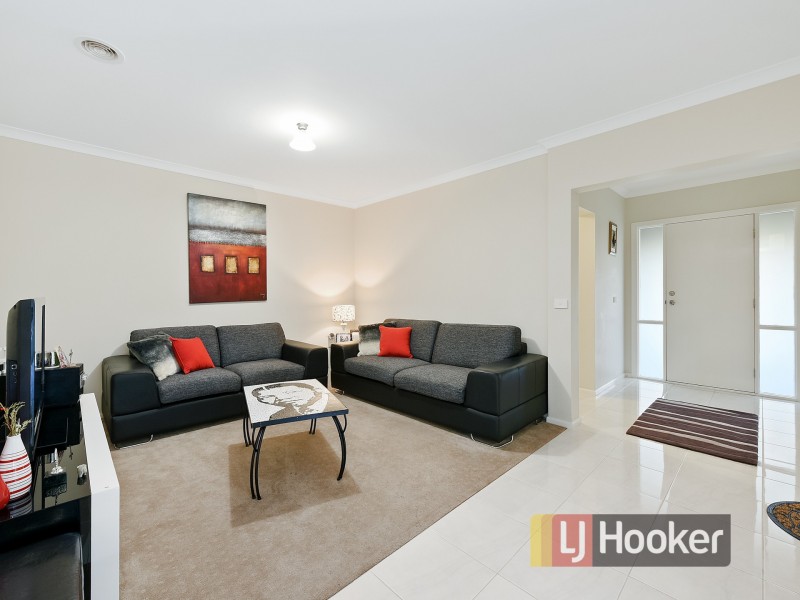 119 Skyline Way, Berwick VIC 3806