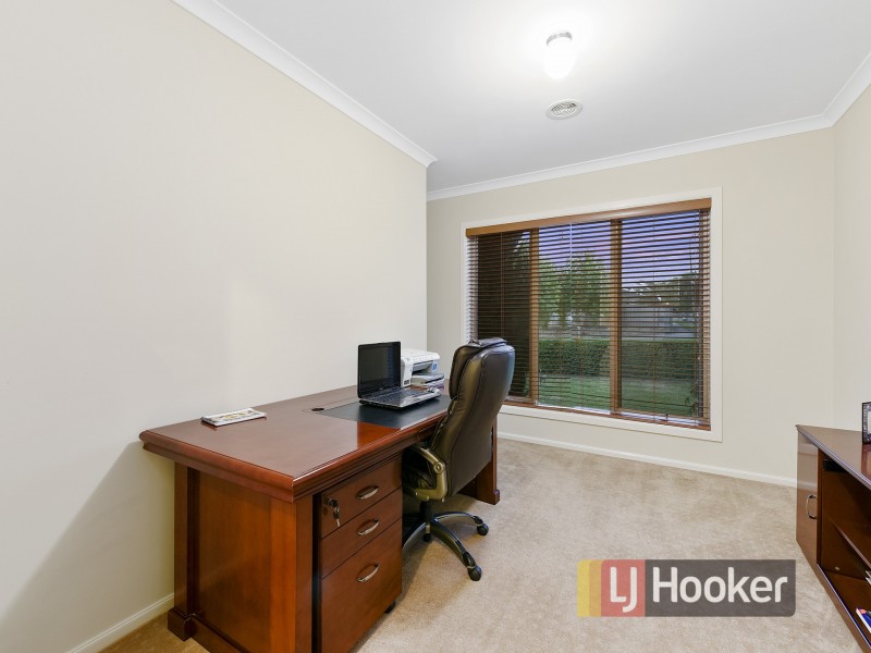 119 Skyline Way, Berwick VIC 3806