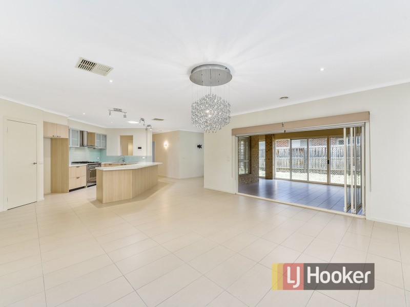 7 Magnifica Close, Berwick VIC 3806