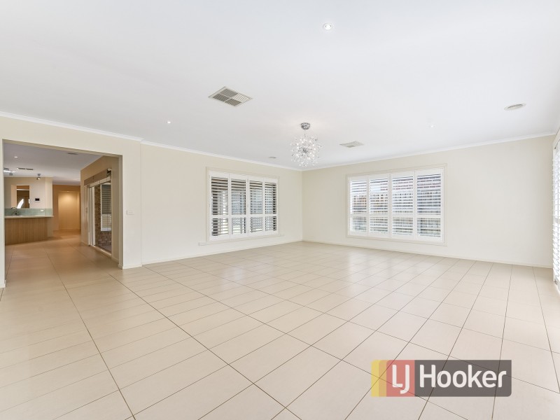 7 Magnifica Close, Berwick VIC 3806