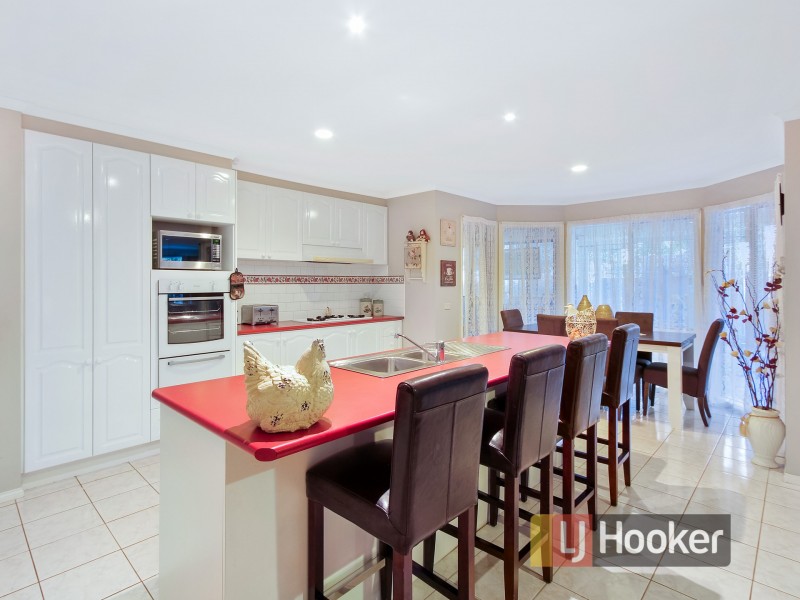 4 Edwin Street, Narre Warren South VIC 3805