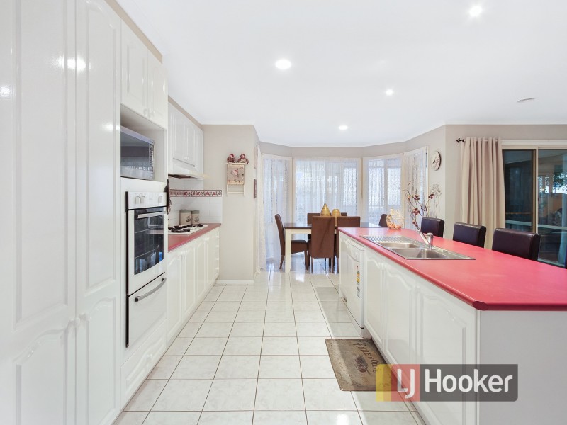 4 Edwin Street, Narre Warren South VIC 3805