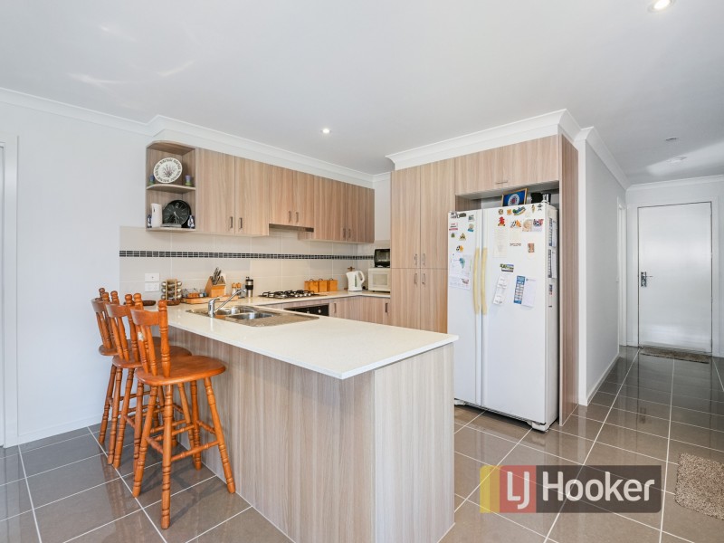 7 Macleod Circuit, Pakenham VIC 3810