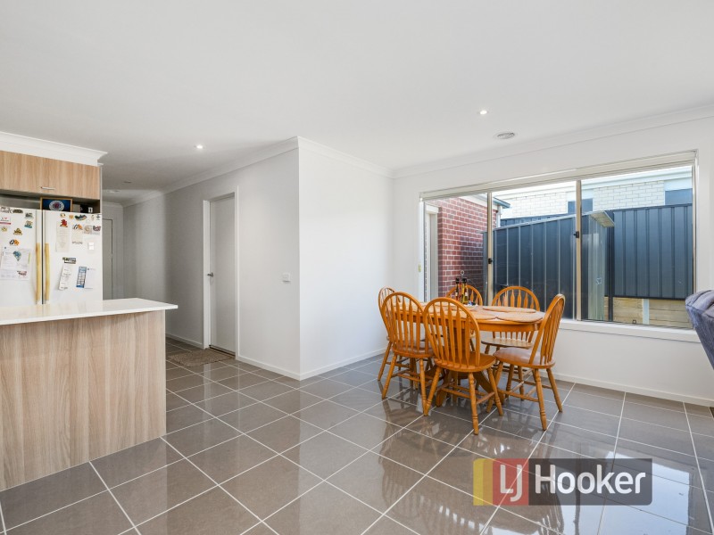 7 Macleod Circuit, Pakenham VIC 3810