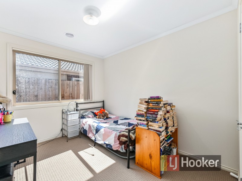 7/8 McClenaghan Place, Pakenham VIC 3810