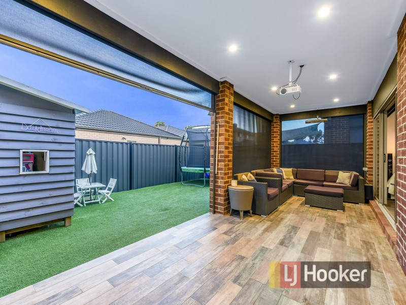 5 Palomino Avenue, Clyde North VIC 3978