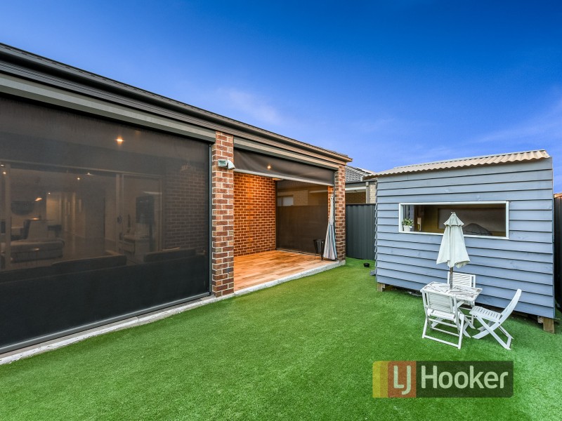 5 Palomino Avenue, Clyde North VIC 3978