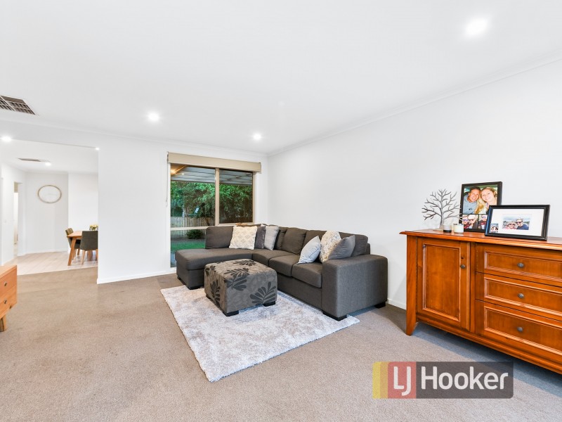 64 Lodge Crescent, Berwick VIC 3806