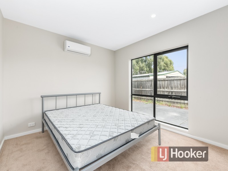 Unit 2/17 Cameron Way, Pakenham VIC 3810