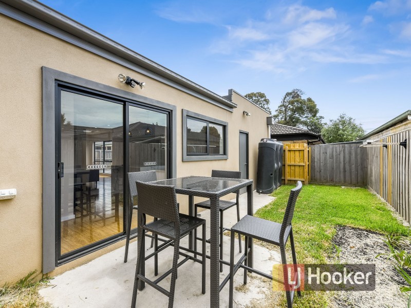 Unit 2/17 Cameron Way, Pakenham VIC 3810