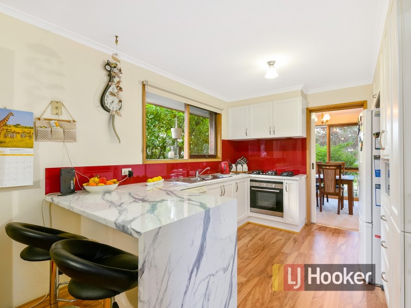 5 Sylvia Road, Beaconsfield VIC 3807