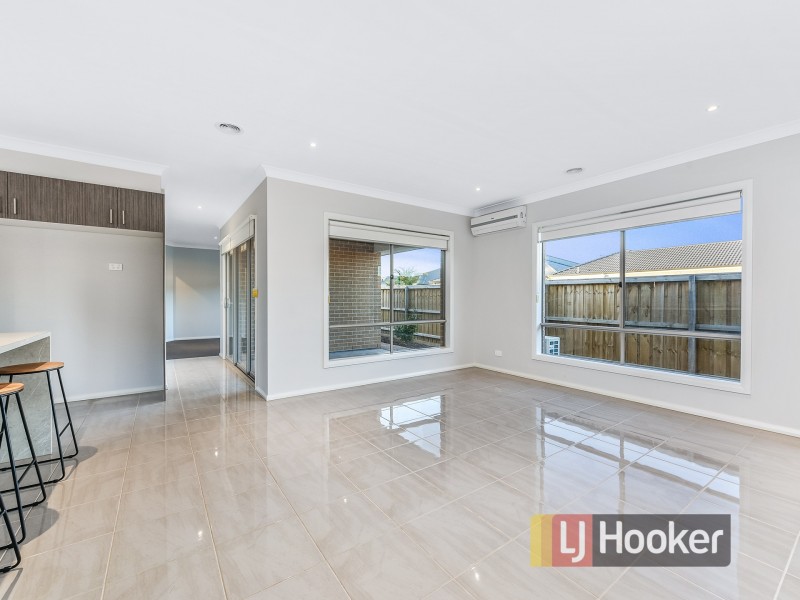 10 Jersey Crescent, Officer VIC 3809