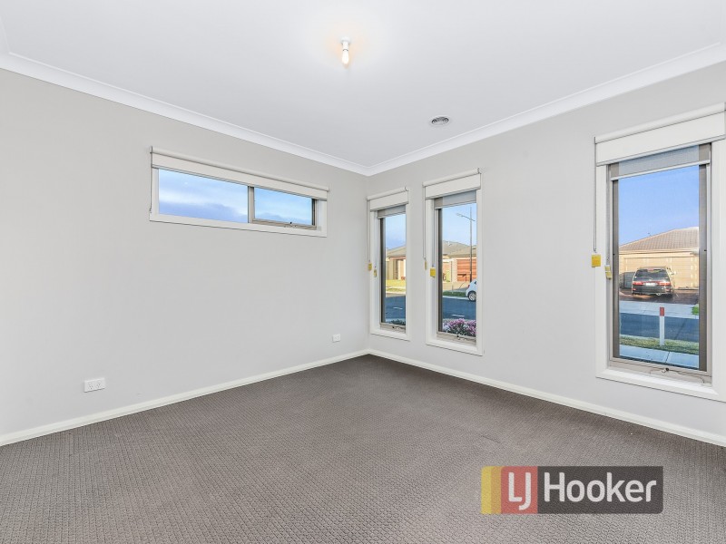 10 Jersey Crescent, Officer VIC 3809