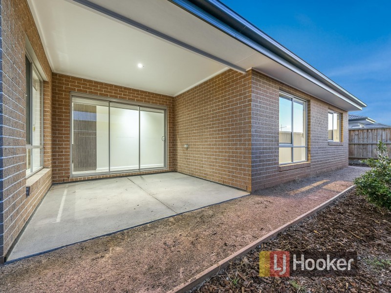 10 Jersey Crescent, Officer VIC 3809