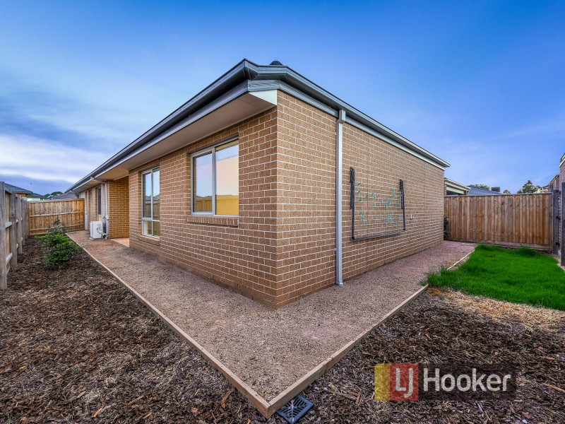 10 Jersey Crescent, Officer VIC 3809