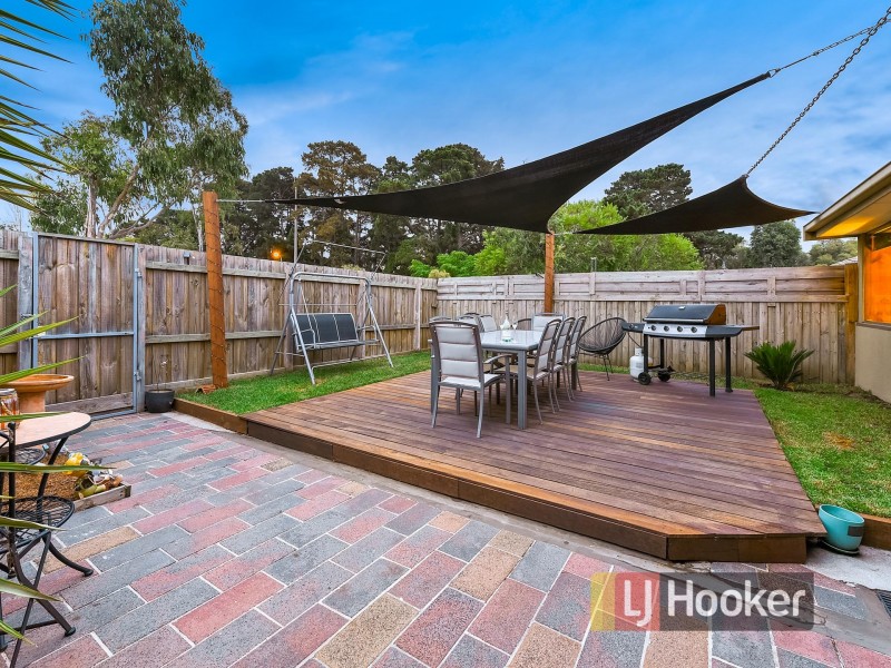 21 Forsyth Court, Cranbourne North VIC 3977