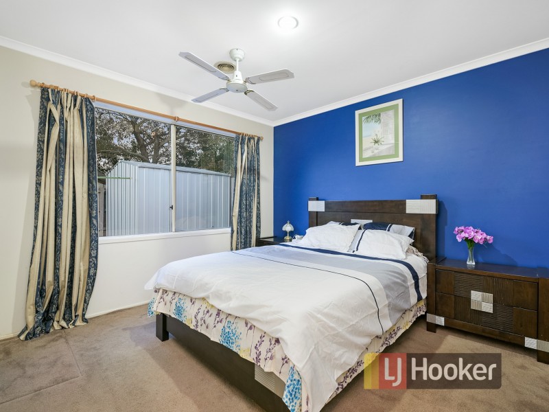 5 Lisburn Way, Berwick VIC 3806