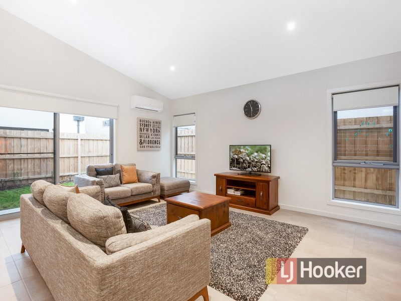 30 Llano Circuit, Berwick VIC 3806