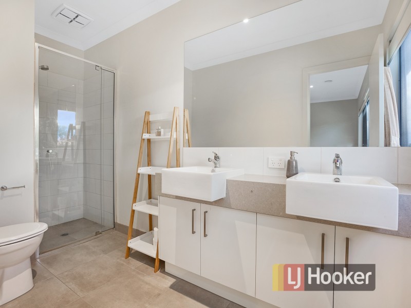 30 Llano Circuit, Berwick VIC 3806