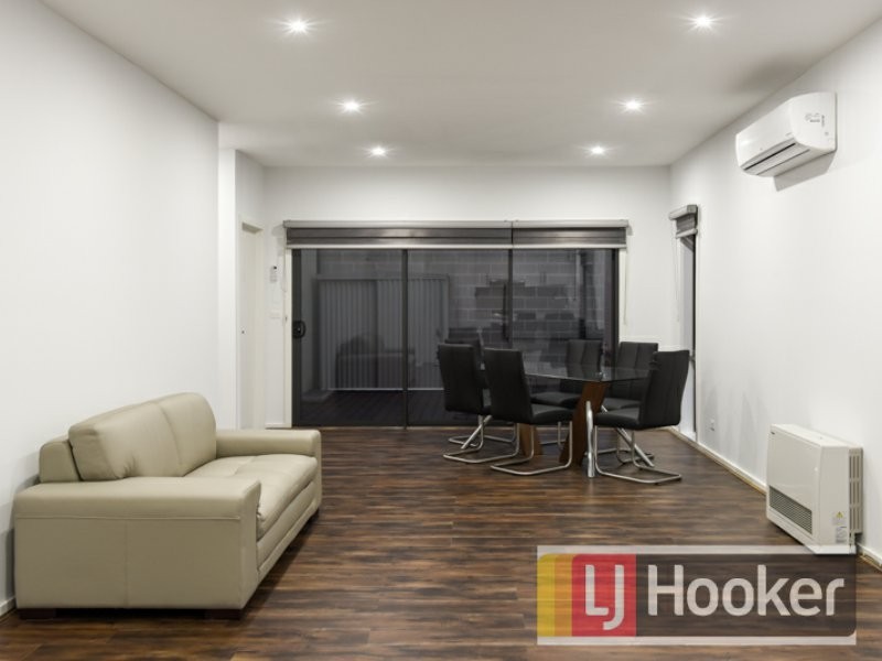 5/2 Harkaway Road, Berwick VIC 3806