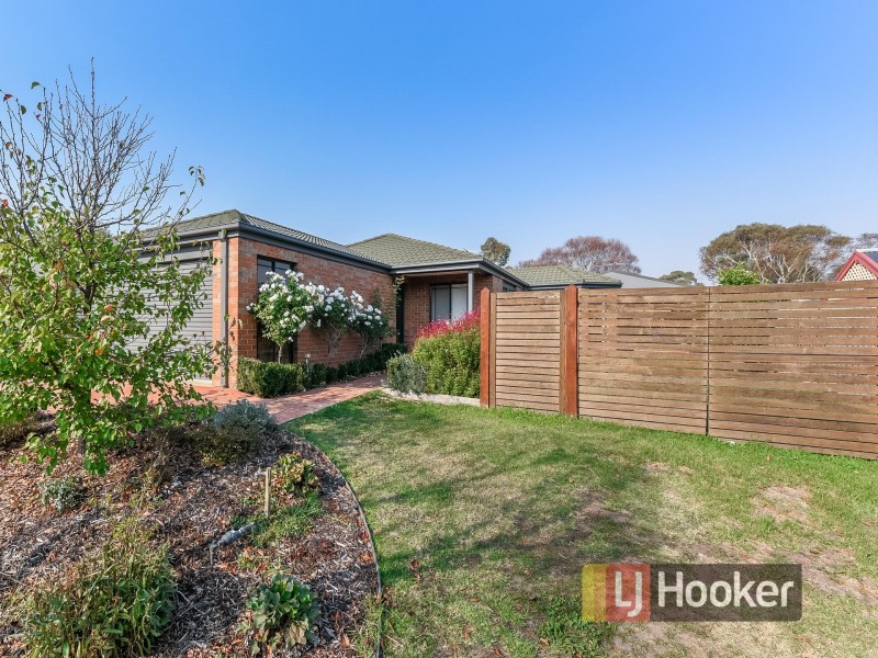 7 Regent Close, Berwick VIC 3806