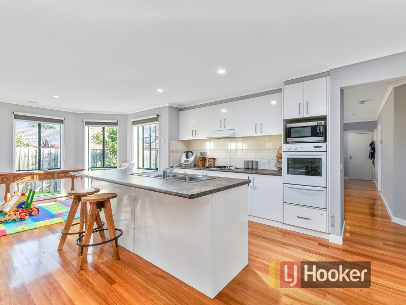 7 Regent Close, Berwick VIC 3806