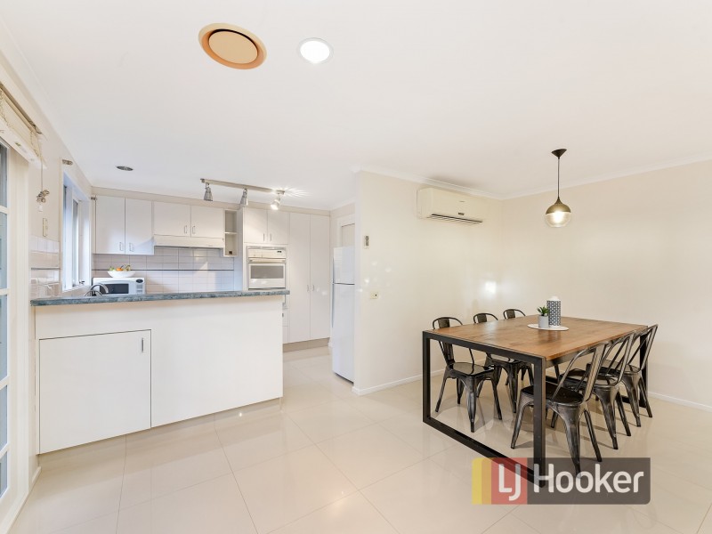 8A Messmate Court, Berwick VIC 3806