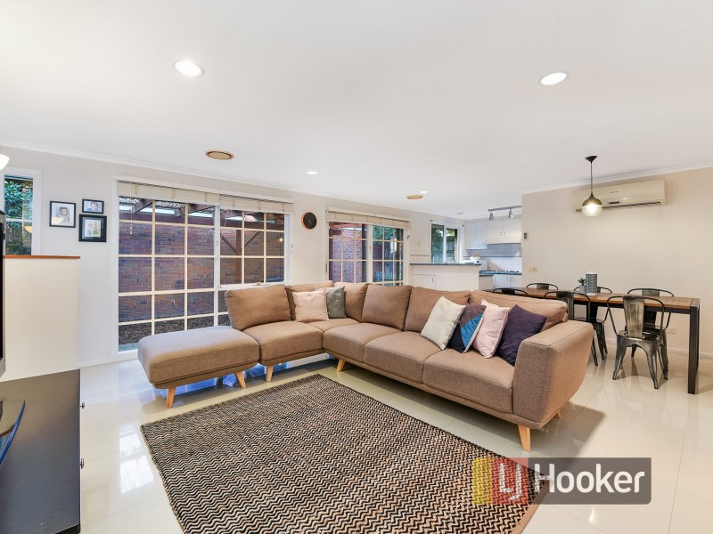 8A Messmate Court, Berwick VIC 3806