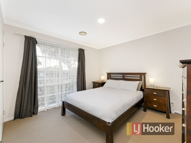 8A Messmate Court, Berwick VIC 3806