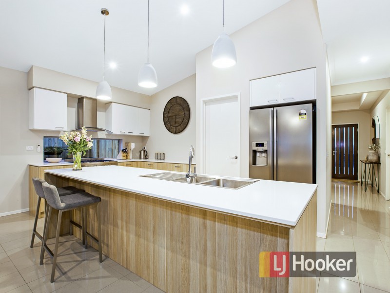 9 Elton Place, Officer VIC 3809