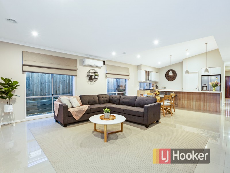 9 Elton Place, Officer VIC 3809