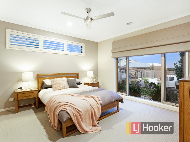 9 Elton Place, Officer VIC 3809