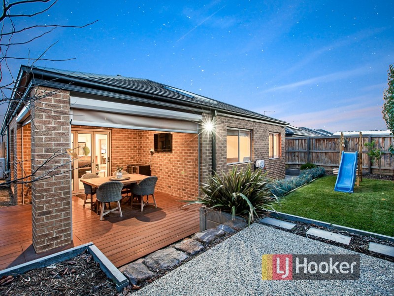 9 Elton Place, Officer VIC 3809