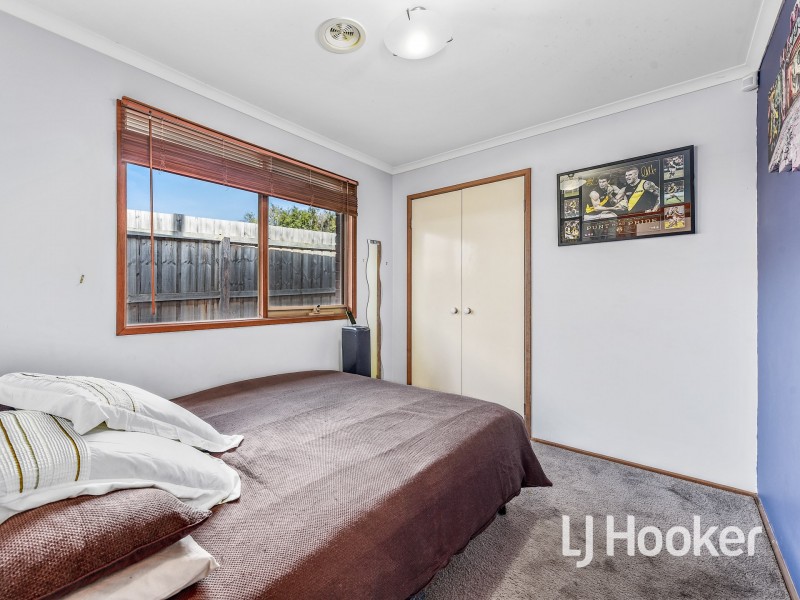 17 Jarryd Crescent, Berwick VIC 3806