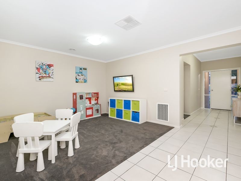 40 Lorikeet Drive, Berwick VIC 3806
