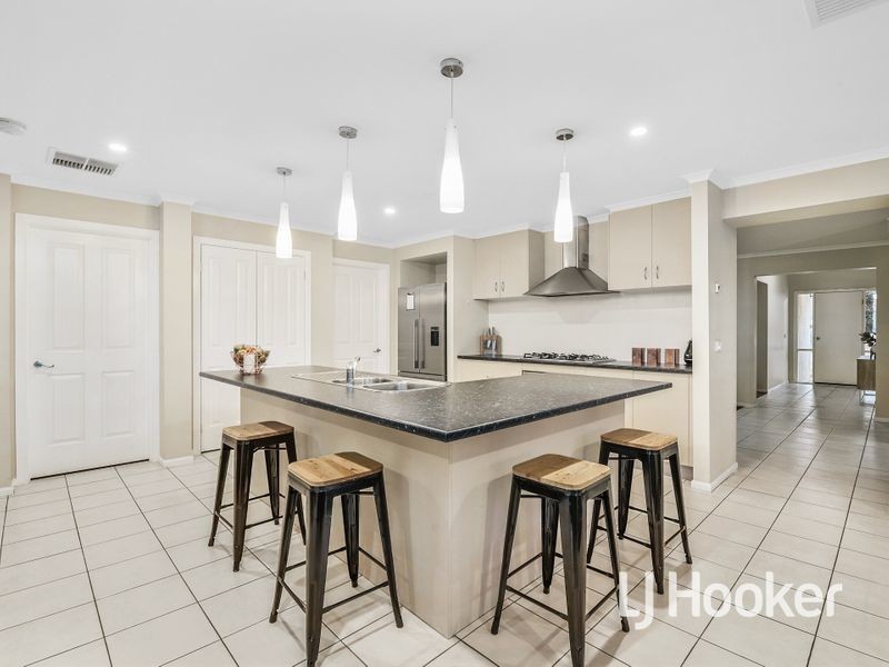 40 Lorikeet Drive, Berwick VIC 3806