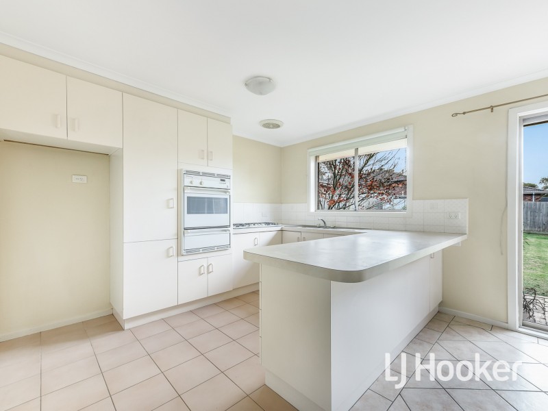 7 Howitt Court, Berwick VIC 3806