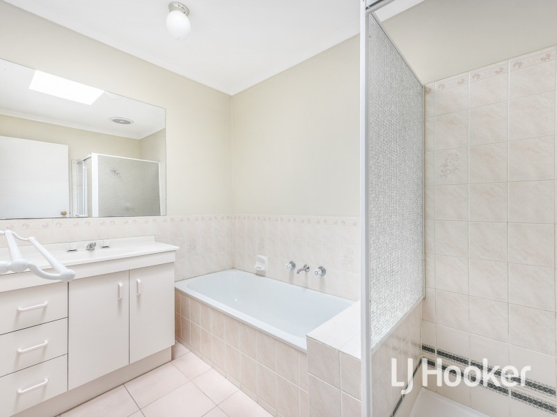 7 Howitt Court, Berwick VIC 3806