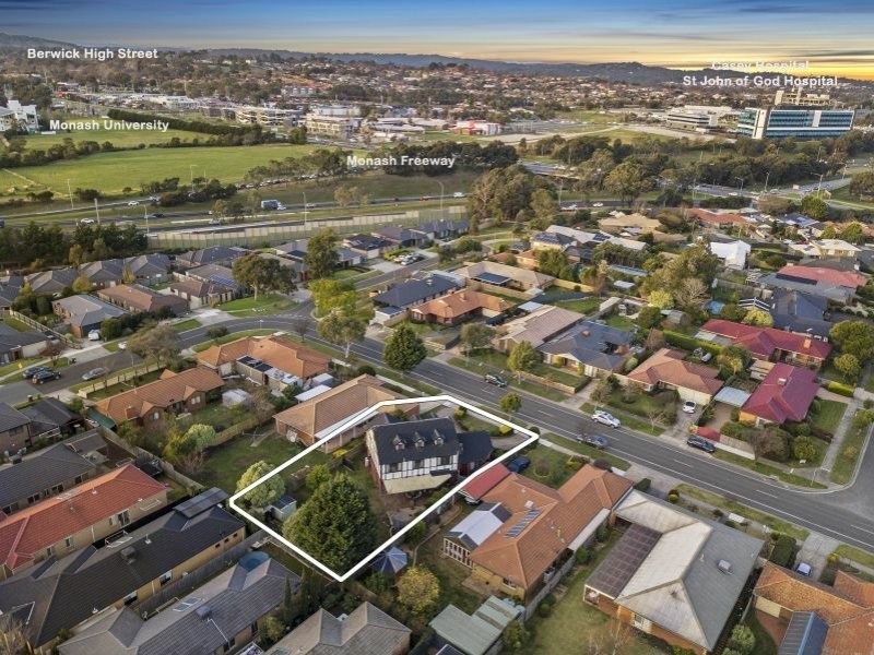 39 County Drive, Berwick VIC 3806