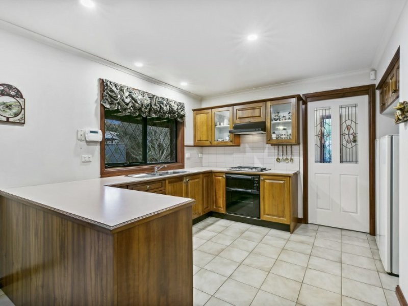 39 County Drive, Berwick VIC 3806