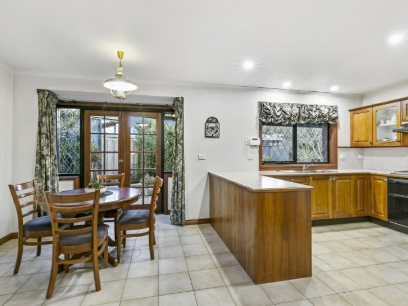 39 County Drive, Berwick VIC 3806