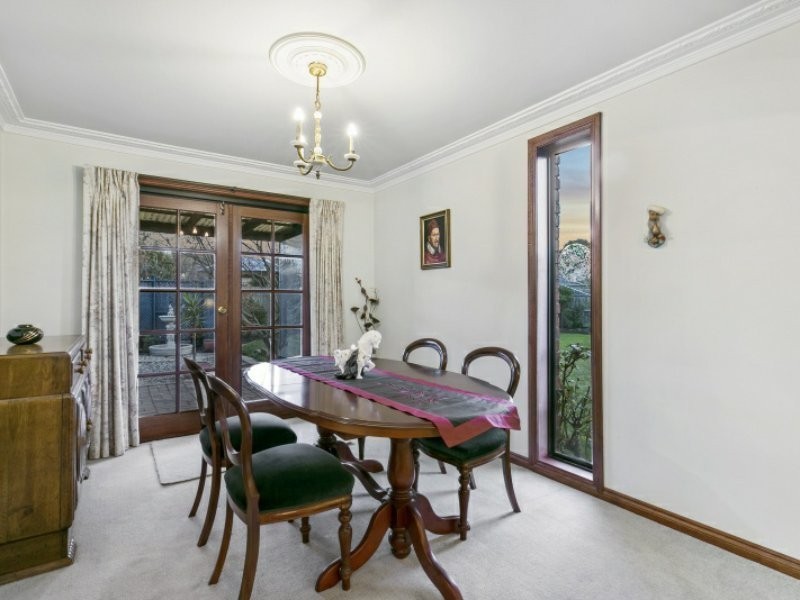 39 County Drive, Berwick VIC 3806
