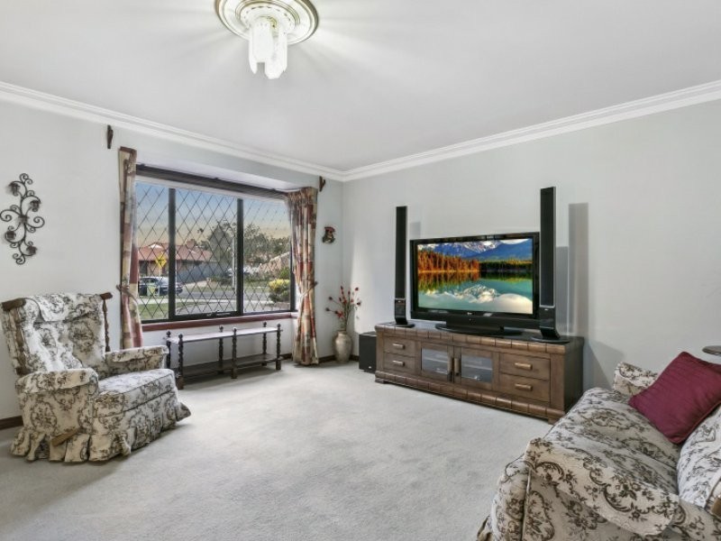 39 County Drive, Berwick VIC 3806