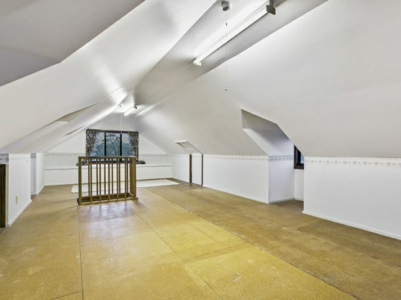 39 County Drive, Berwick VIC 3806