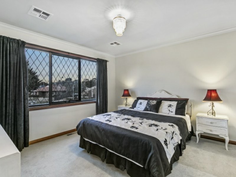 39 County Drive, Berwick VIC 3806