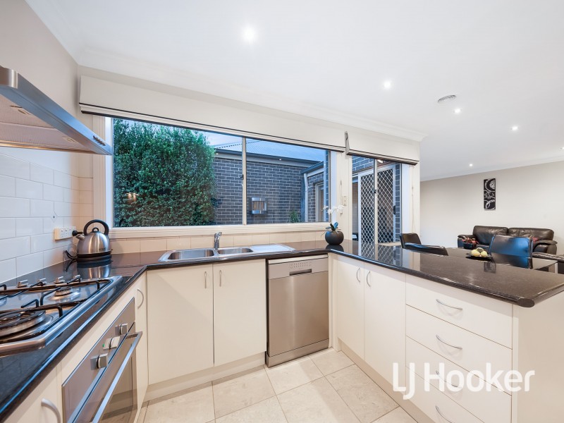 1/15 Evan Street, Berwick VIC 3806