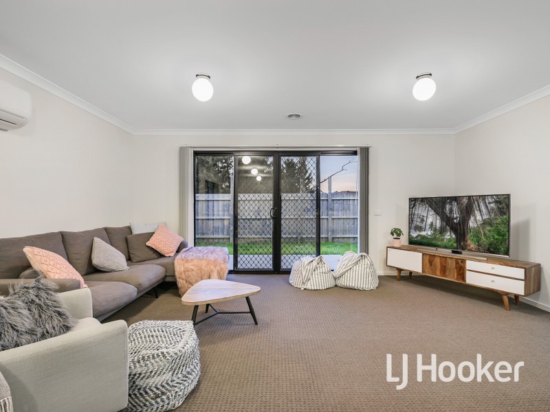 Unit 4/30 Warrenwood Place, Langwarrin VIC 3910